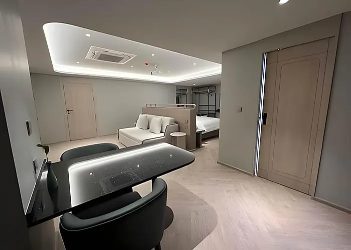 Hotel The Path Siam 3*